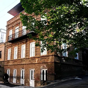 The 10 Otel