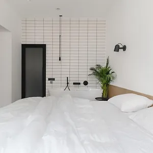 https://owntown-apart-hotel.hotels-of-kiev.com